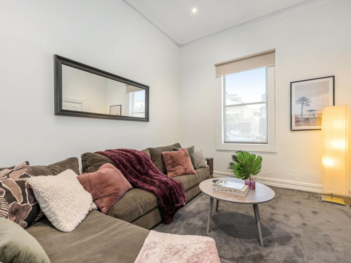 Walk To The Mcg & Aami Park - Free Late Checkout - Great Location & Backyard Villa Melbourne Exterior photo